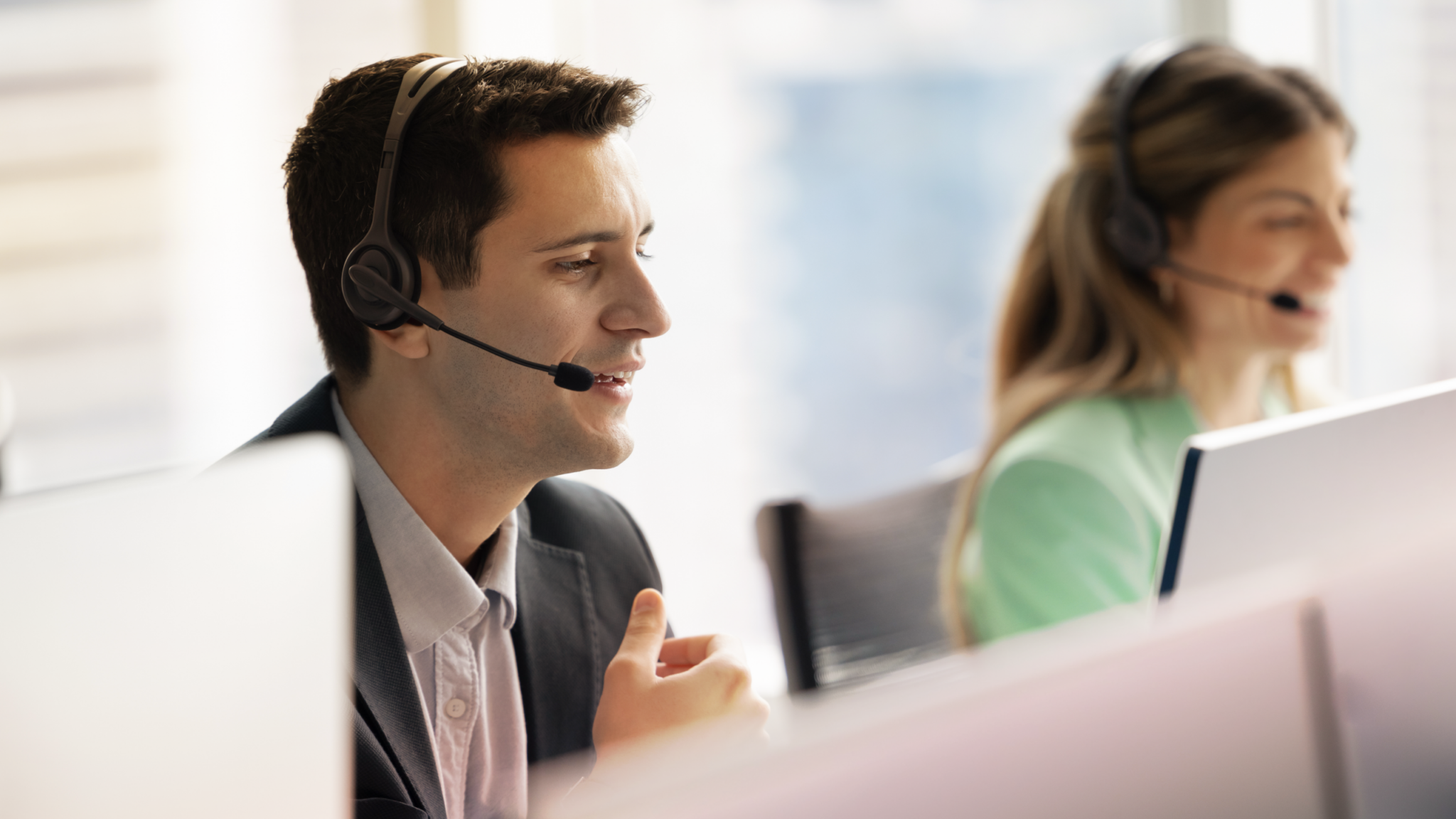 bank contact center agents using RingCentral communications solutions for better customer experience